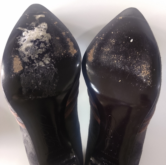 Roger Vivier suede heels 8.5 - Picture 5 of 6